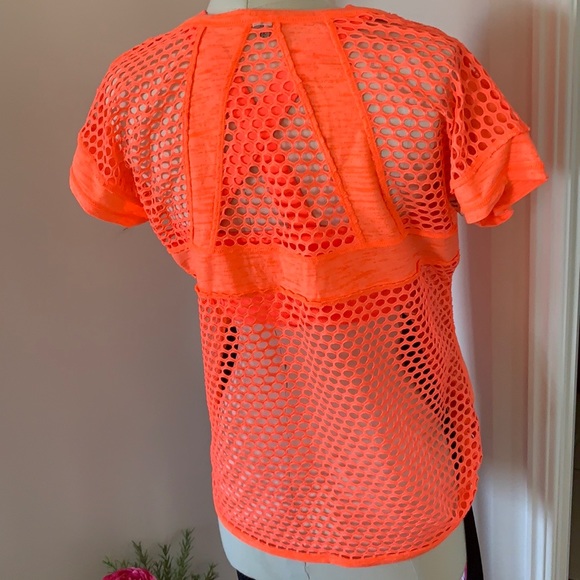 Fluro Mesh back T-shirt - Picture 5 of 6